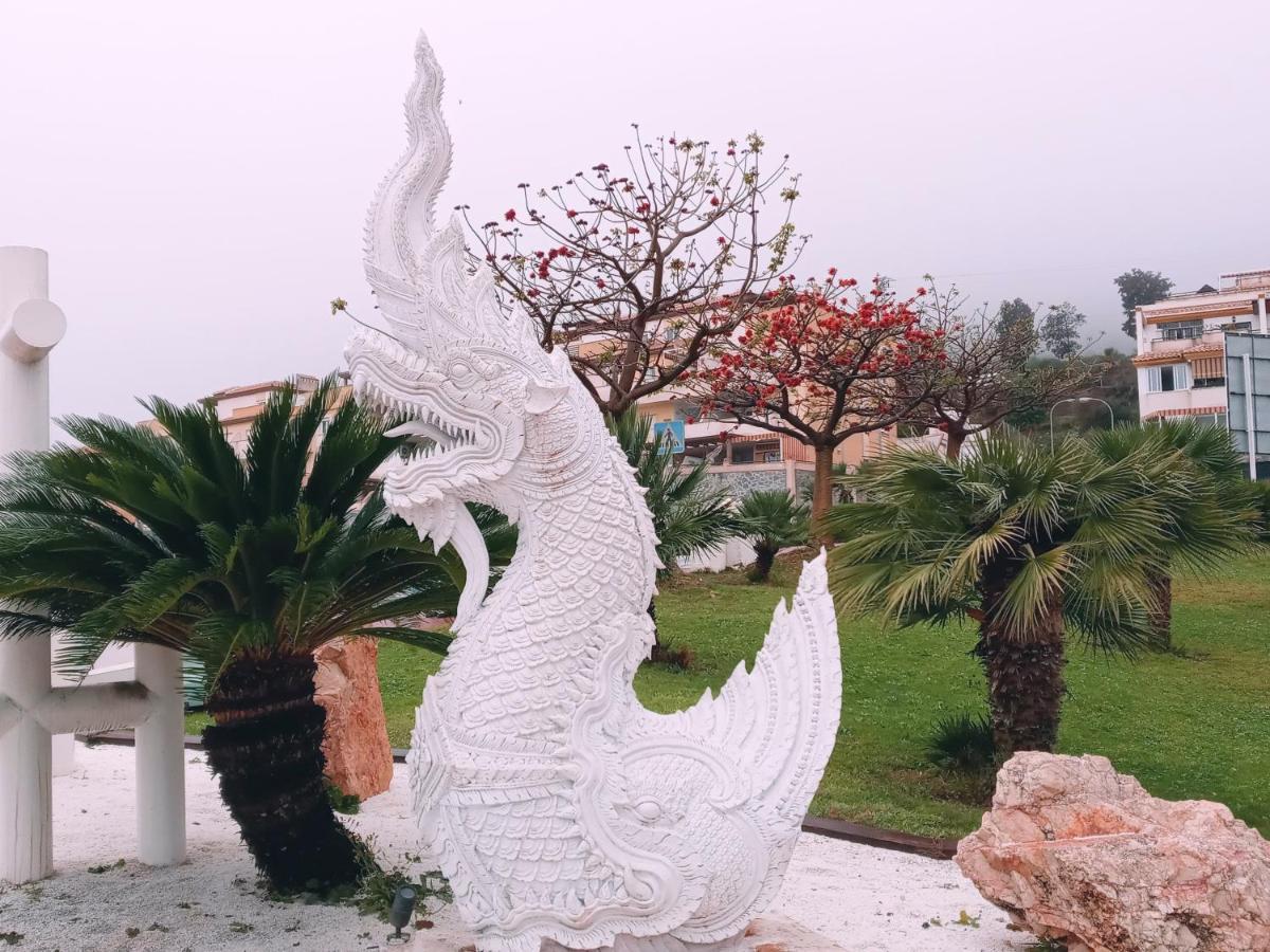 Minerva 1-Bedroom Close To The Beach Park Etc بينالماذينا المظهر الخارجي الصورة