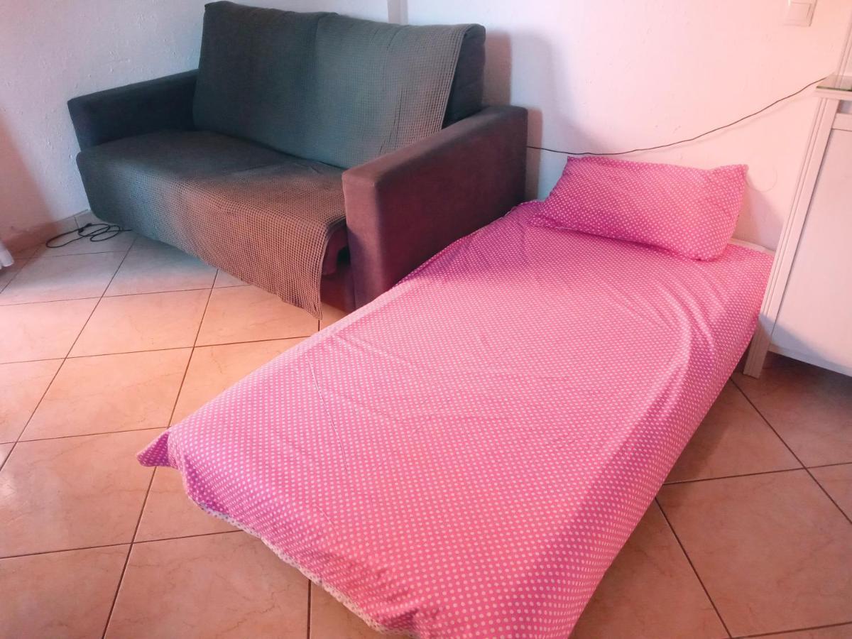 Minerva 1-Bedroom Close To The Beach Park Etc بينالماذينا المظهر الخارجي الصورة