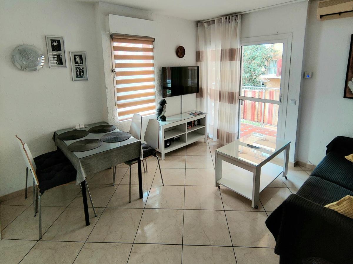 Minerva 1-Bedroom Close To The Beach Park Etc بينالماذينا المظهر الخارجي الصورة